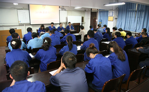 公司團(tuán)委召開(kāi)2013年度五四表彰會(huì)