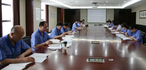 公司召開(kāi)黨委中心組學(xué)習(xí)